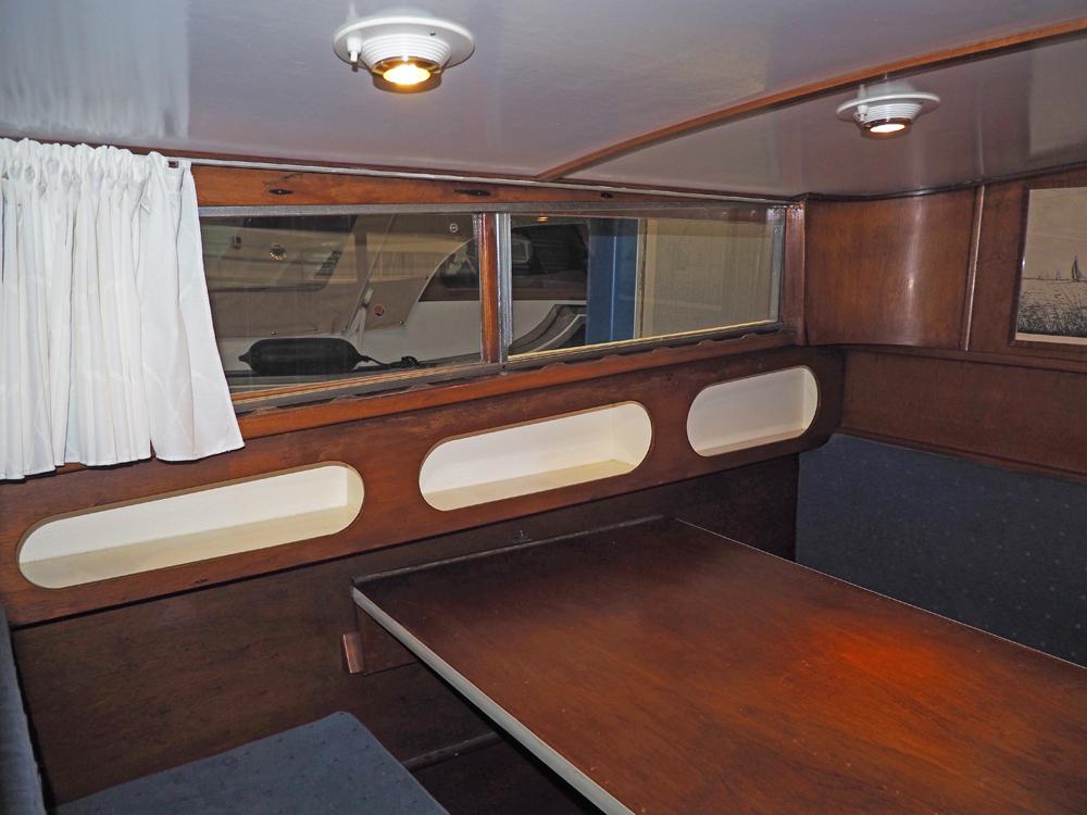 Cabin en avant, H&eacute;bergements